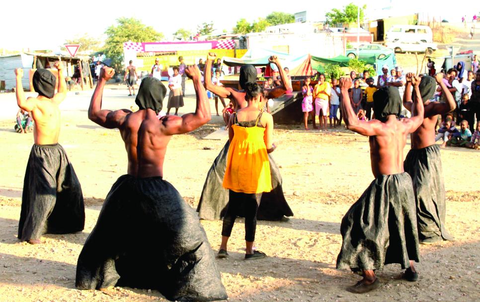 Oyo performers