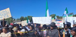 |Khomanin leadership in the crosshairs